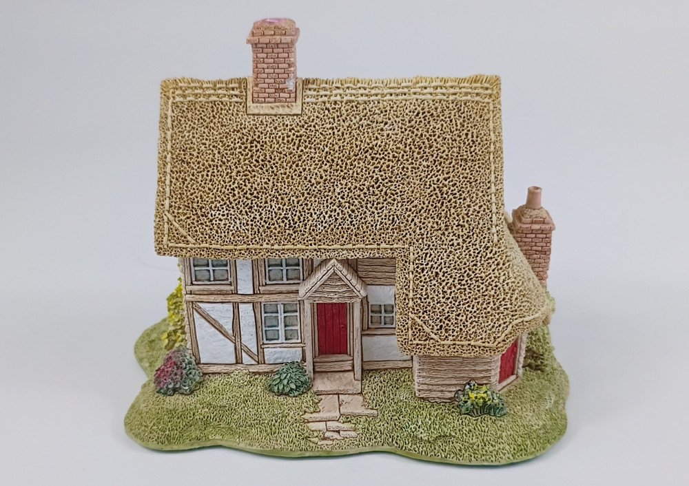 Lilliput Lane “Leagrave Cottage”, Cumbria, United Kingdom. 1994. Signed.