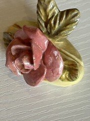 Vintage Ceramic Flower Floral Rose 2 in Calling Card Holder Unbranded 1B56