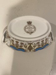 The Royal Collection golden jubilee 2002 dish with handles