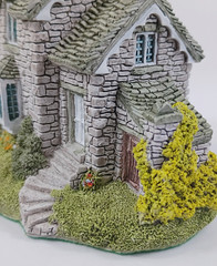 Lilliput Lane “Helmere Cottage”, The English Collection, 1989, United Kingdom.
