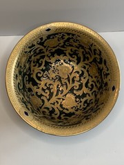 Stunning Gold& Dark Green Tapestry Porcelain Contour Bowl 10”d Asian Traditional