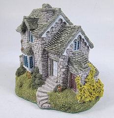 Lilliput Lane “Helmere Cottage”, The English Collection, 1989, United Kingdom.