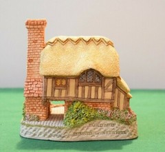 David Winter Cottages Whileaway Cottage. In excellent condition with COA