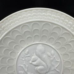 Belleek Christmas 9inch Plate Dish Fine Porcelain 1981 Red Squirrel Ireland VTG