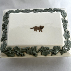 Wedgwood Etruria & Barlaston Trinket Box Queen’s Ware England w/Tiger RARE! B710