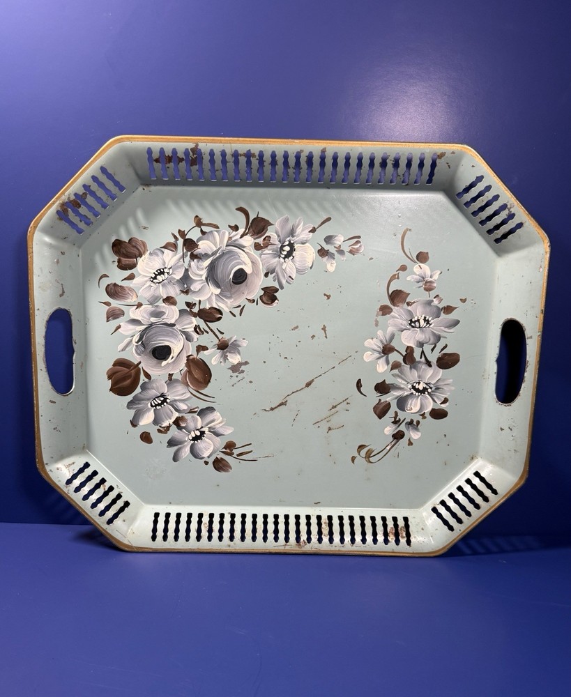 Vintage Hand‑Painted Metal Tray – Nashco – Light Blue Delicate Floral Design