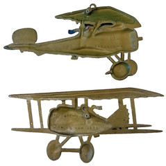 Vtg 1975/76 Homco Biplane WW2 War Airplane Metal Wall Decor USA Set of 2