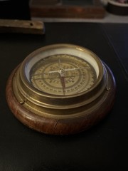 Antique Wooden and Brass Nautical Compass Handicraft Antique Decorative Item