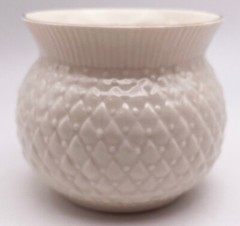 VTG Belleek Ireland Collectors Society Ceramic Thistle Bowl Gold Trim 2.5″