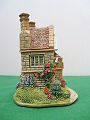 Lilliput Lane Cottages Campden Cot Mint in its original box with deed. L2184