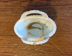 Vintage 1950’s Akro Agate Style Decorative Slag Glass Flower Basket – 4″ x 3.75″
