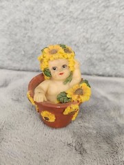 Vintage Mini Garden Cherub Angel in Flower Pot With Sunflowers 2.5″