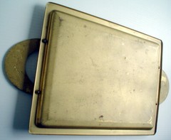 ONE VINTAGE TRAY, MADE IN ISRAEL***** UN ANCIEN PLATEAU FAIT EN ISRAEL