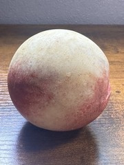 VINTAGE ALABASTER STONE FRUIT PEACH Nice Colors Veins Heavy Early