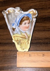 ANTIQUE Portrait TRINKET PIN DISH Hand Painted Gilt Porcelain UNIQUE