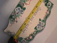 Unbranded Wood Sign, 6″ x 7″, White & Green