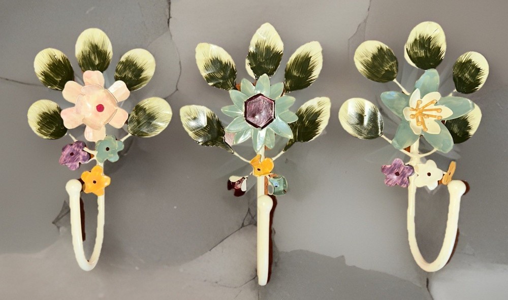 3 Vintage Italy Toleware Tole Painted Metal Flower Wall Hooks