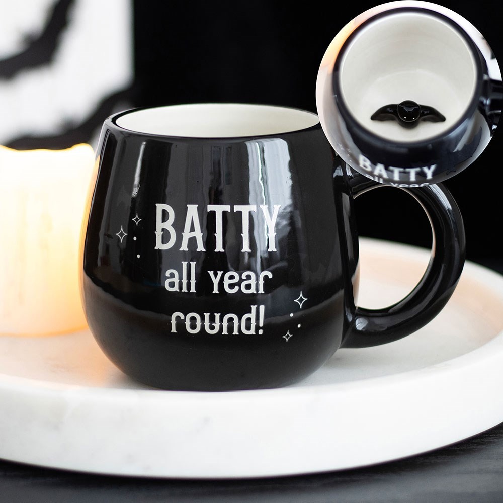 GOTH CULT COLLECTABLE GOTH ROUND BOTTOM MUG WITH PEEKABOO BAT, BN (BN58424)