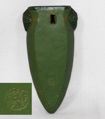 Wall Pocket Older Pottery Maker Unknown To Seller (8″ Long)