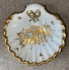 VTG Limoges France White W/Gold Floral Design 5.5” Clam Shell Shaped Bowl, EUC
