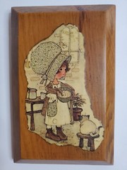 Wood Handmade Plaques Hobby 70s Style Primitve Country 2 Count 3.88″ Wide 6″ Tal
